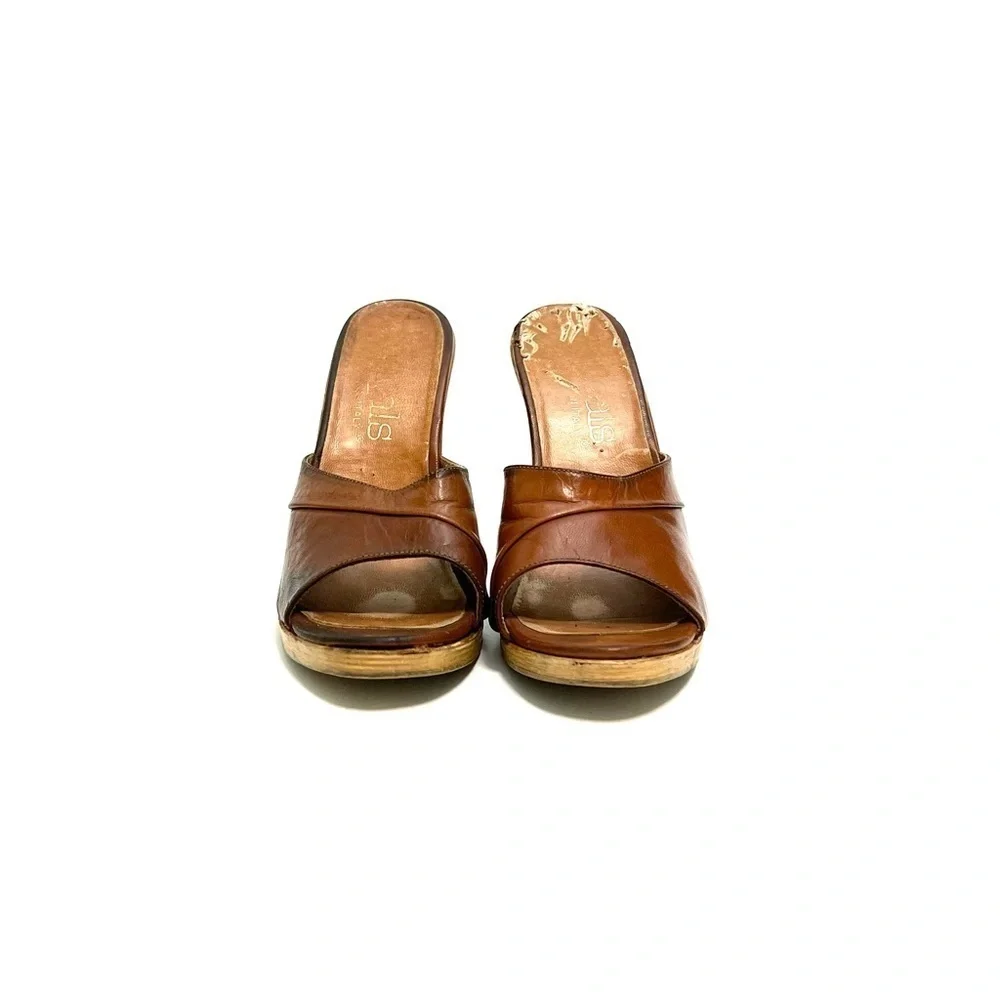 Vintage 1970s brown leather open toe wooden polly style heels